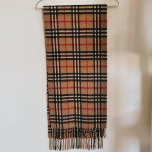 Vintage Burberrys of London 100% cashmere scarf